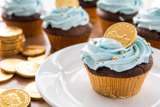 Hanukkah Cake and Cupcakes